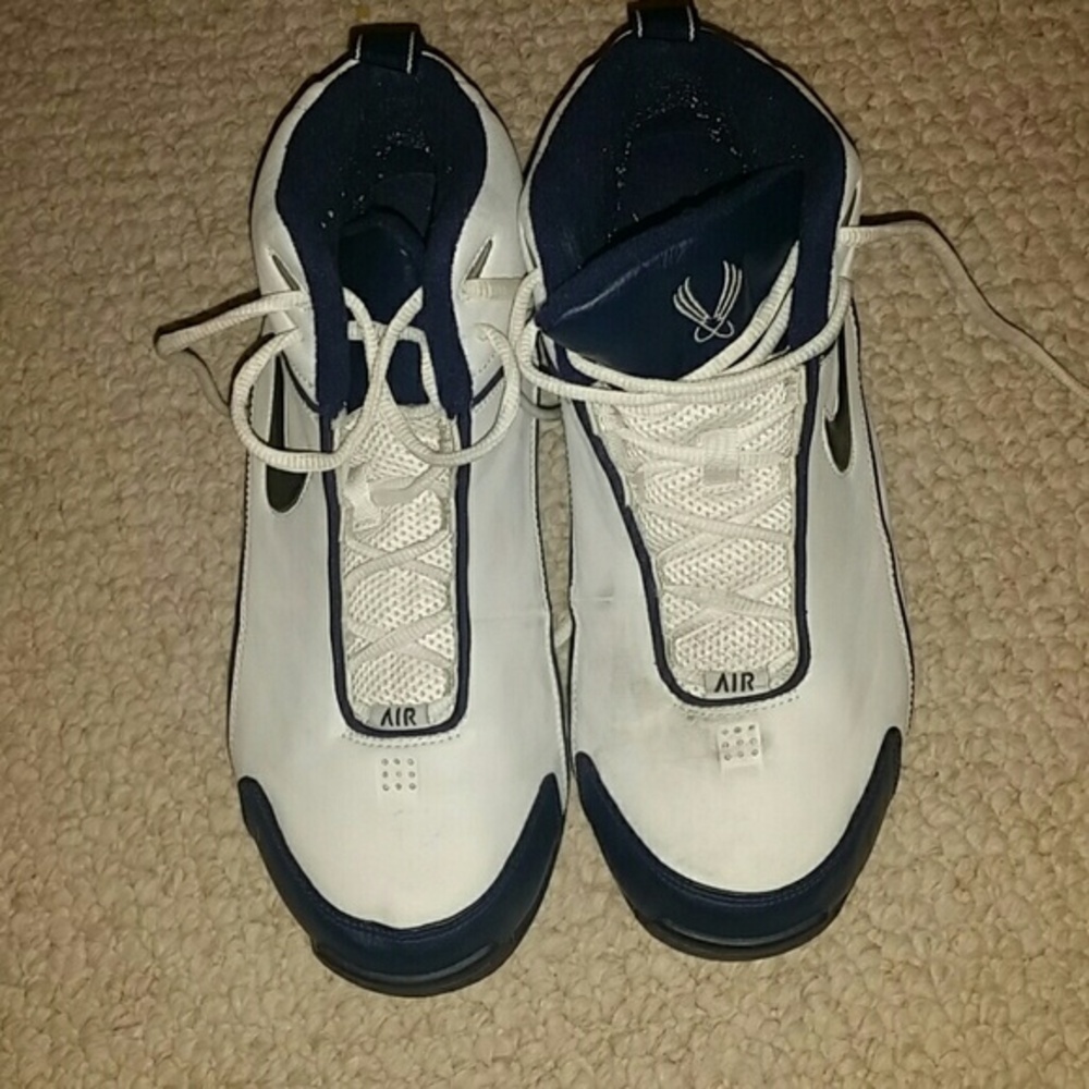 High-low Nike Shoes